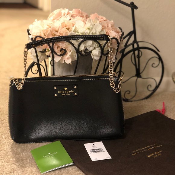 kate spade Handbags - Kate Spade Wellesley Byrd leather bag